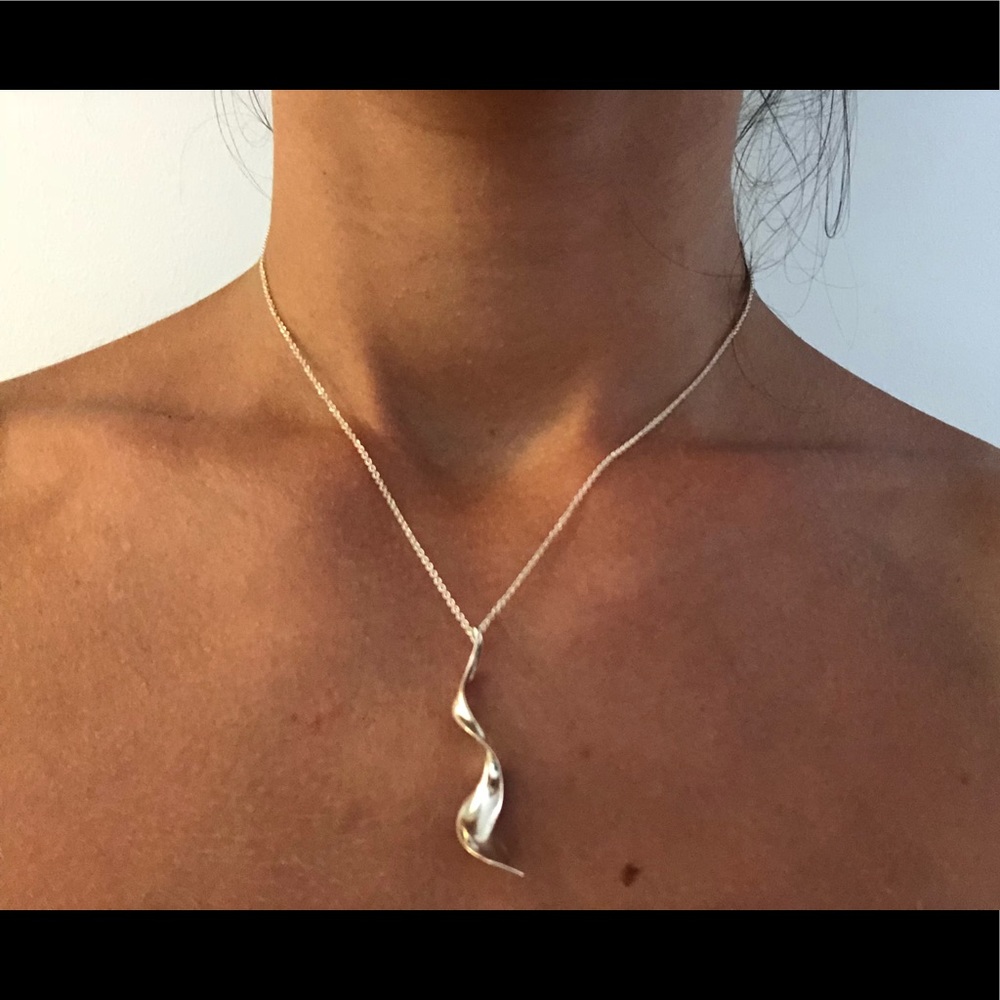 Tiffany Silver Swirl Pendant Necklace